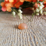 Moonstone (peach)
