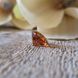 Zircon (orange rosé)