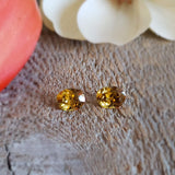 Zircon (yellow) - Pair