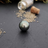 Tahitian pearl, baroque