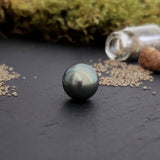 Tahitian pearl, baroque