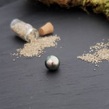 Tahitian pearl, baroque