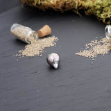 Tahitian pearl, baroque