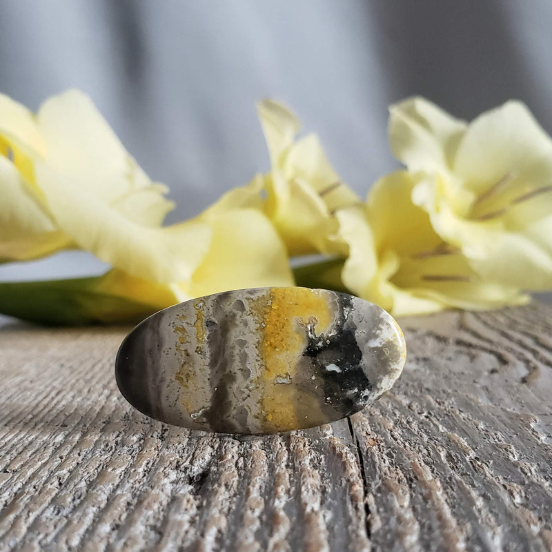 Bumblebee stone