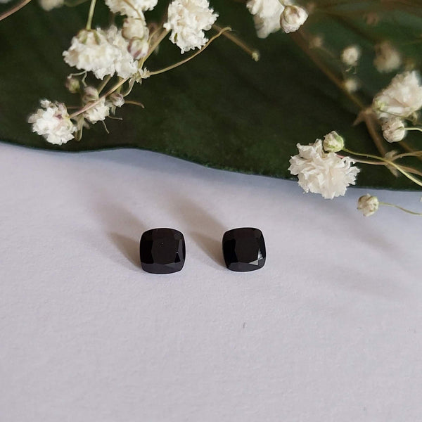 Spinel (black) - Pair