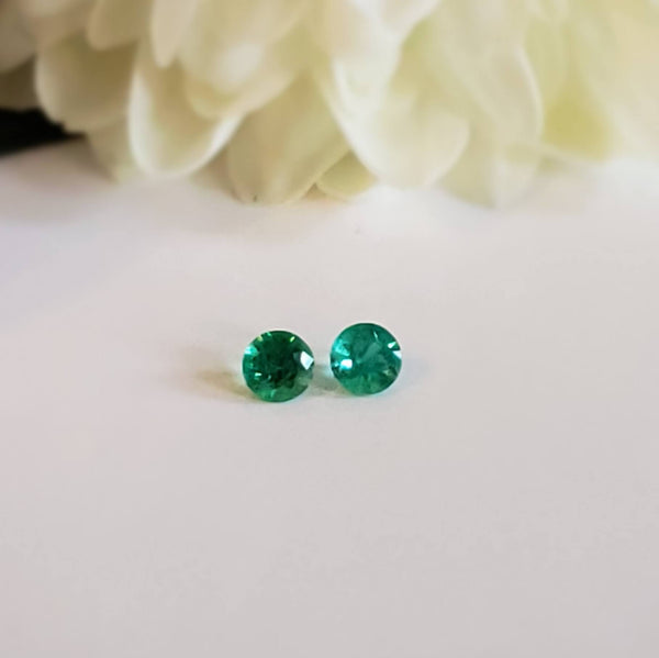 Emerald - Pair